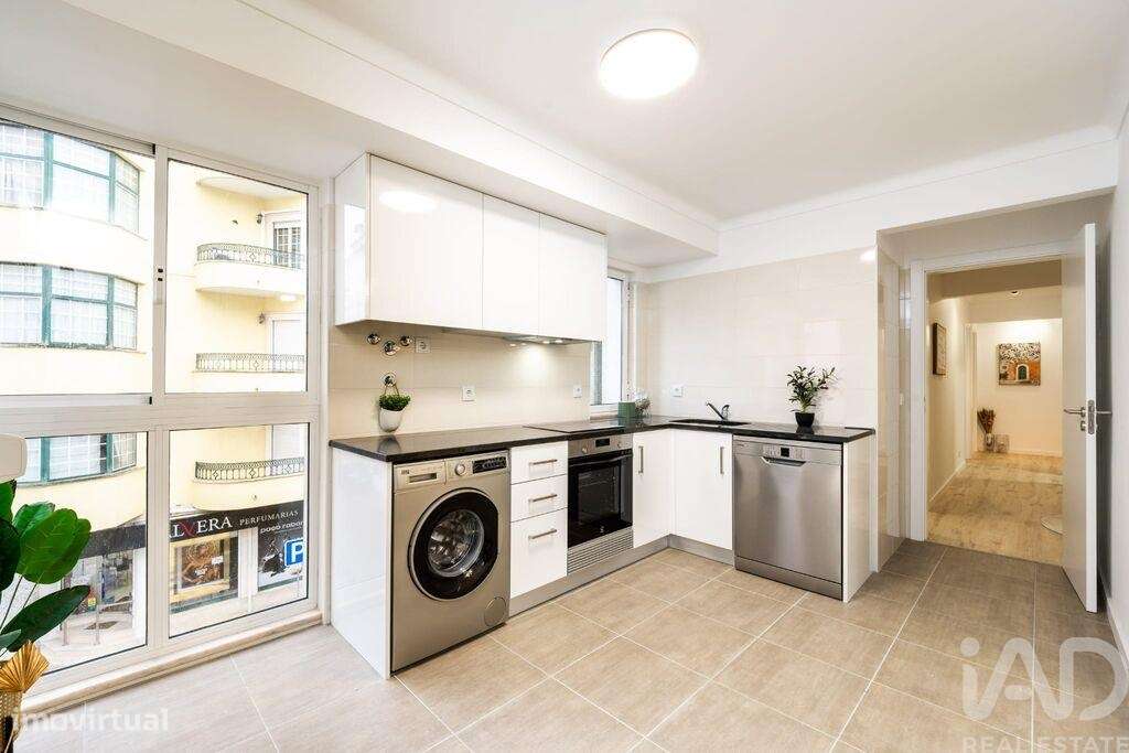 Apartamento T4 em Alcobaça e Vestiaria de 101 m2 - Grande imagem: 4/23