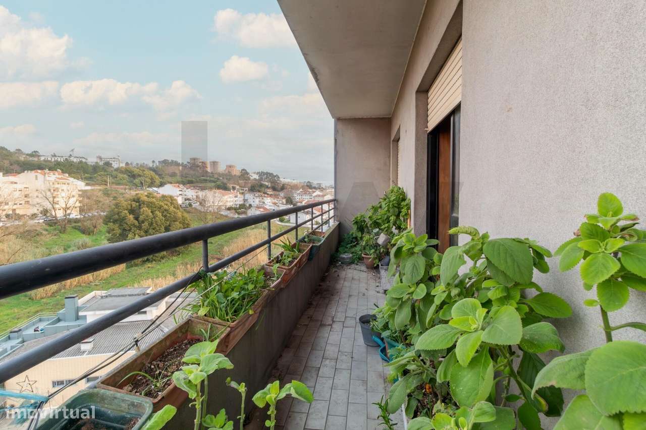 Apartamento T2 em Mafamude – Localização Privilegiada com Vistas Desaf-10