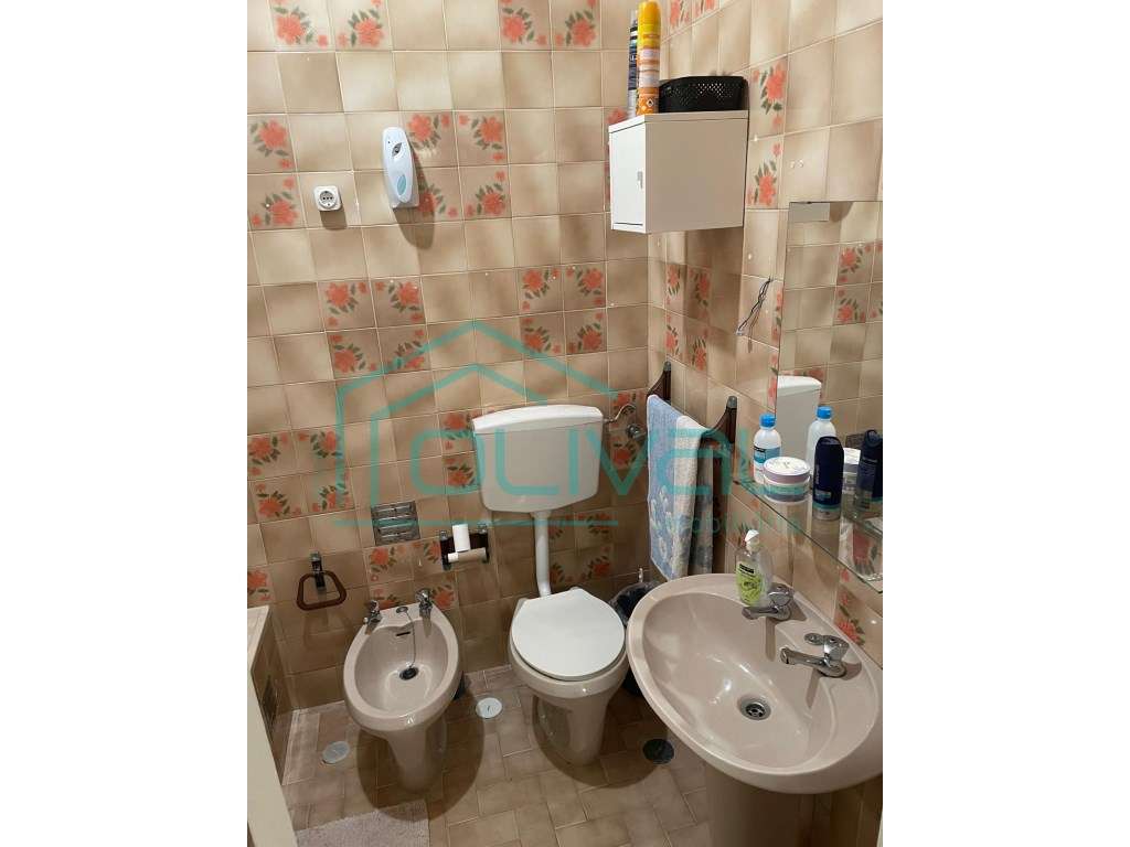 Centro de Alverca apartamento T1 com quintal-11