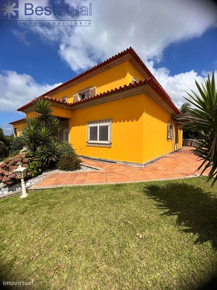 Moradia T4 - 4 Suites - Possib. Permuta - Ribeirão-14
