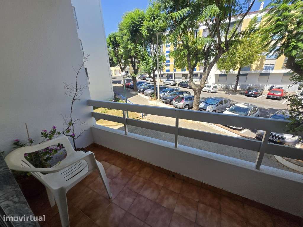 Simpático Apartamento T3, em prédio com elevador, no centro de Tavira-17