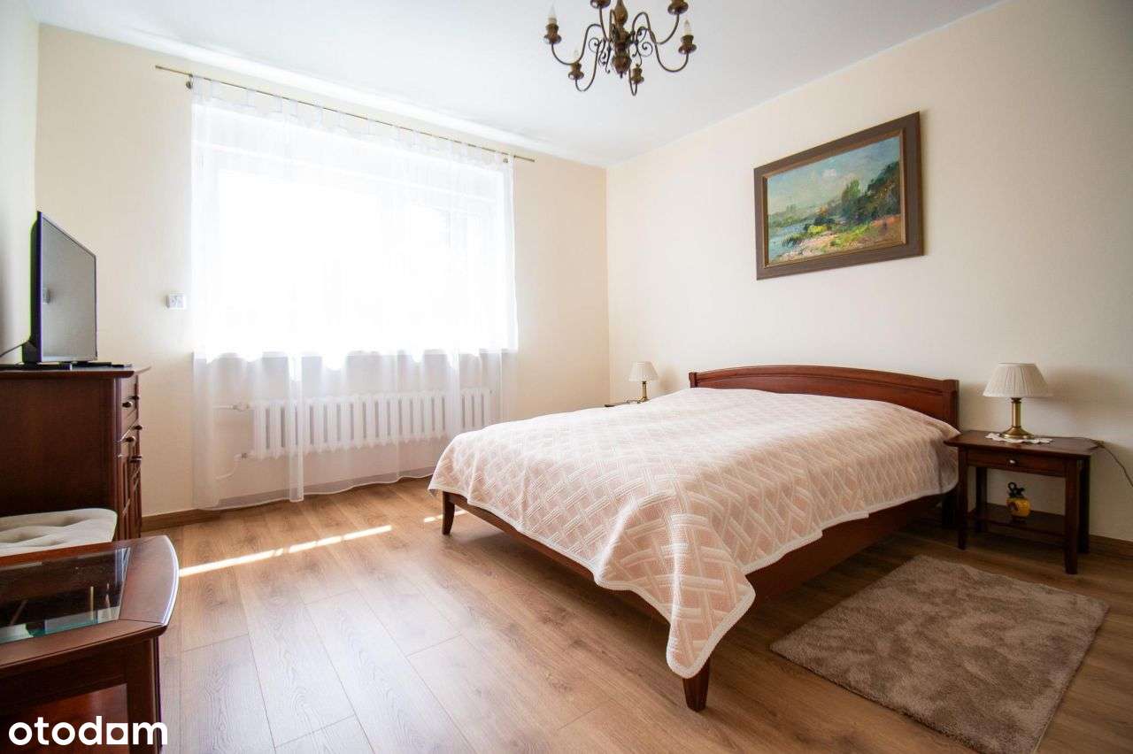 Bardzo zadbany, z dużym garażem, bez prowizji-16