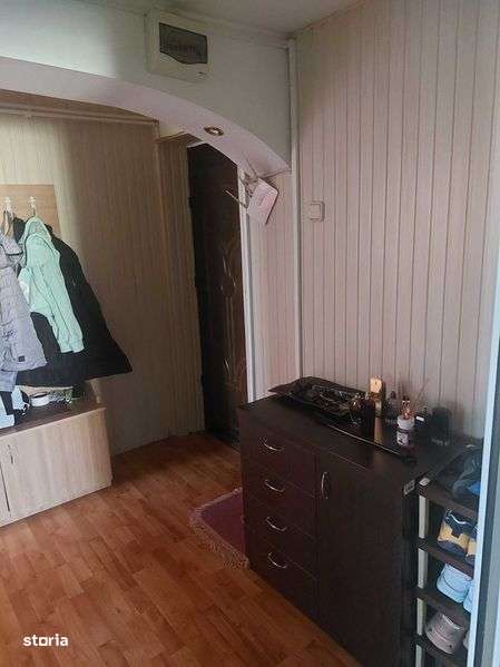 Apartament modest cu 3 camere. - Imagine principală: 4/8