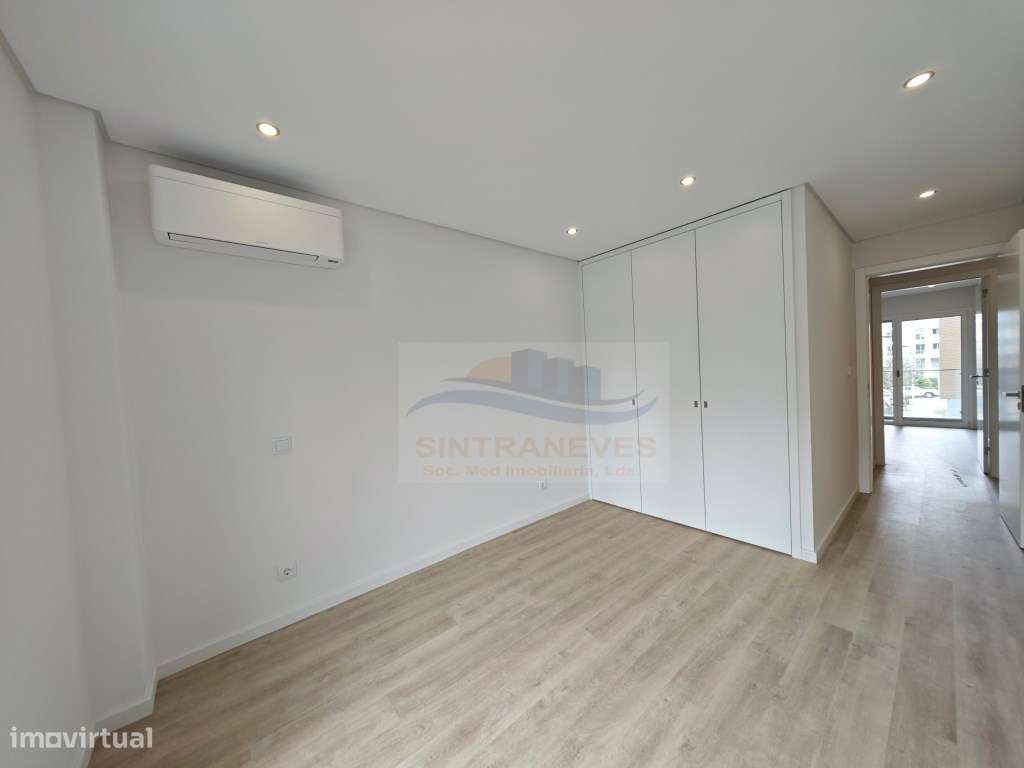 Luxuoso apartamento T2 na Parede em prédio novo - Grande imagem: 4/38