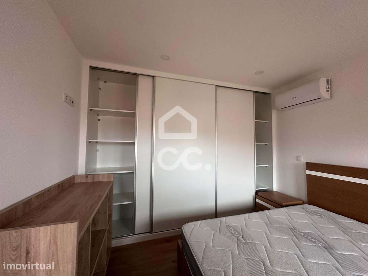 Excelente Apartamento T1 com varanda no centro de Chaves - Grande imagem: 4/16