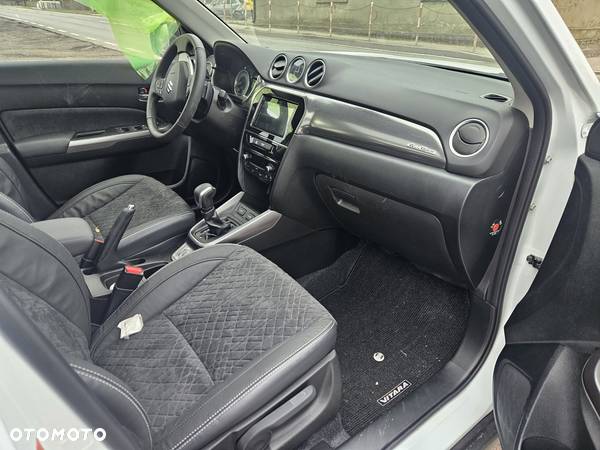 Suzuki Vitara 1.5 Dualjet Hybrid Allgrip AGS Comfort+ - 11