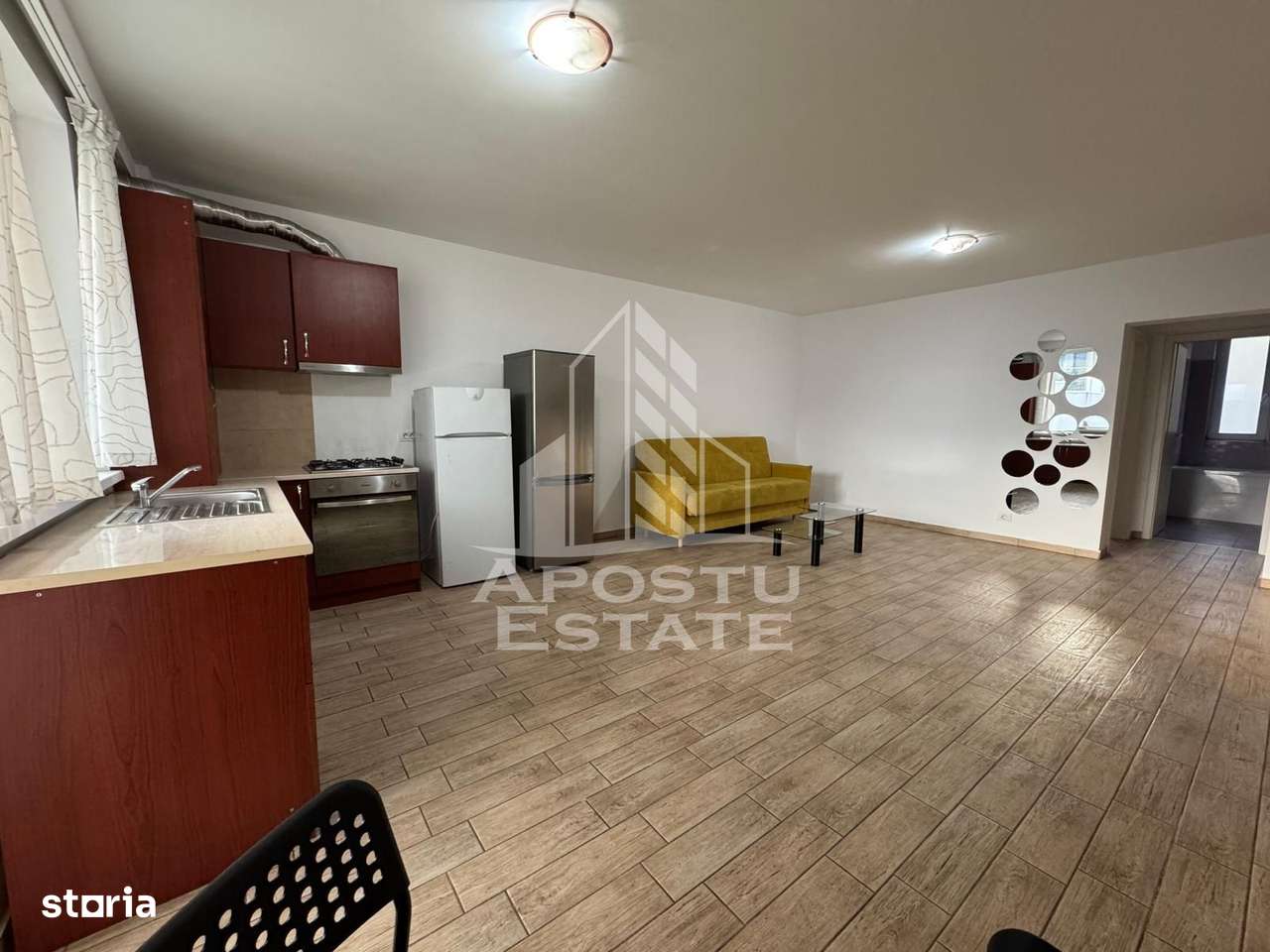 Apartament doua camere, centrala proprie, loc de parcare, Dumbravita - Imagine principală: 3/8
