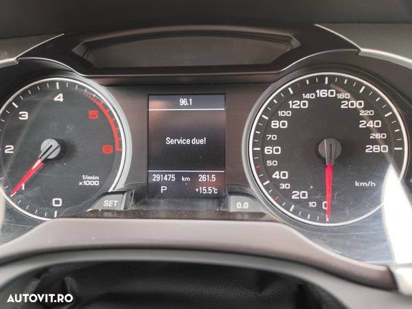 Audi A4 2.0 TDI DPF multitronic Attraction - 12