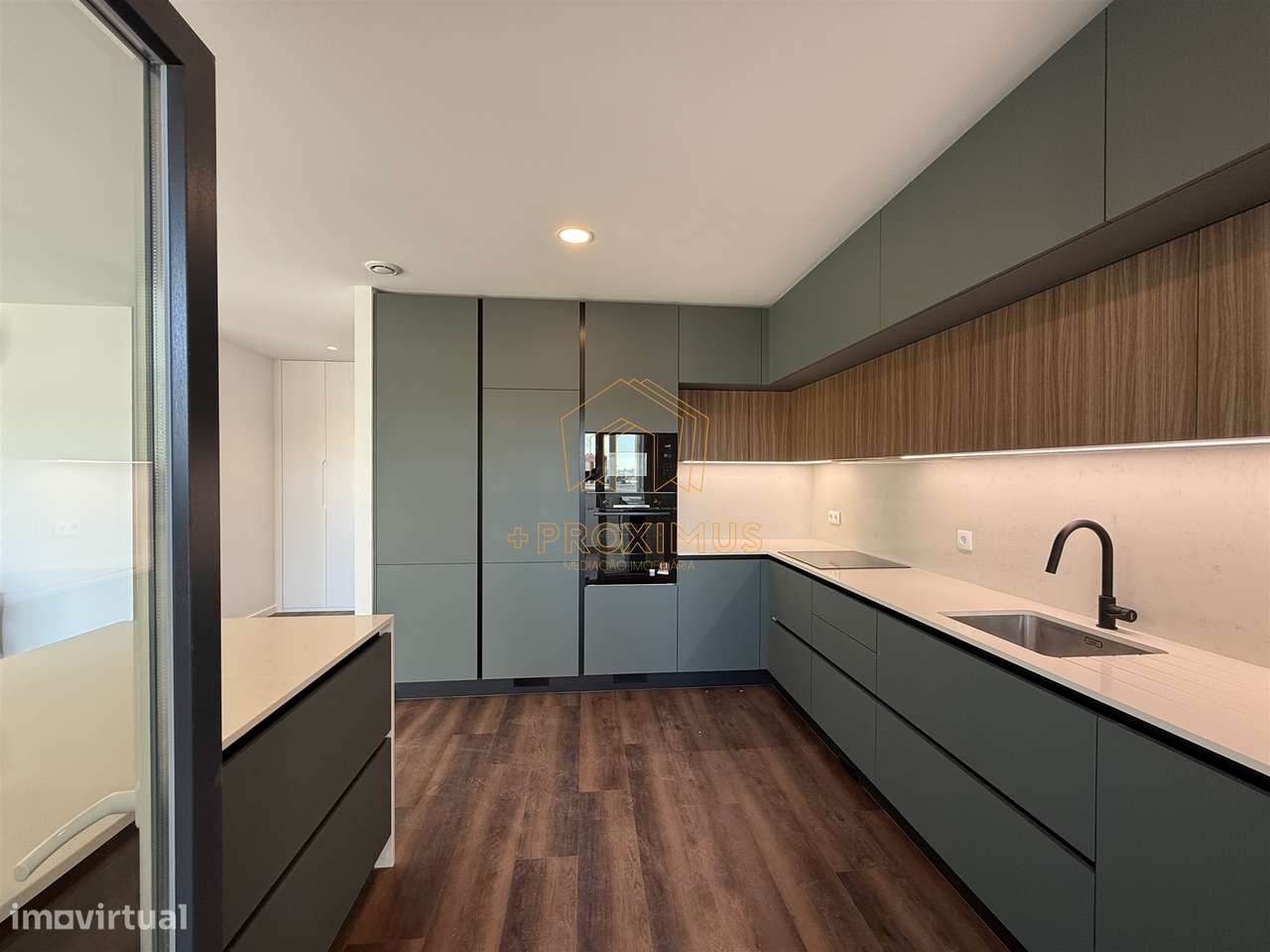 Apartamento T3 novo c/ garagem e terraço– Tavarede-13