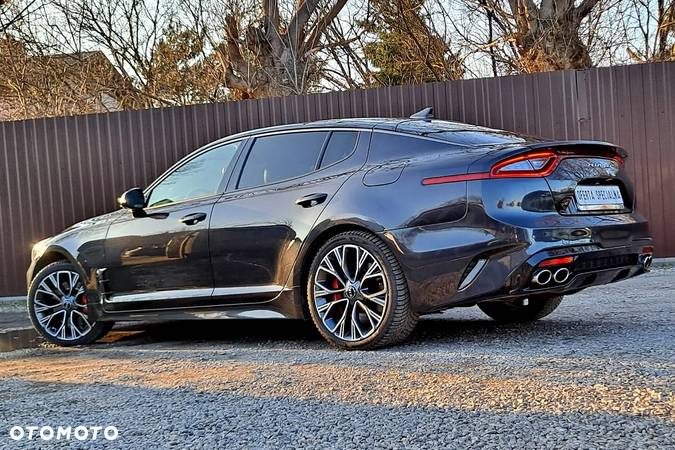 Kia Stinger 3.3 T-GDI V6 GT AWD - 33