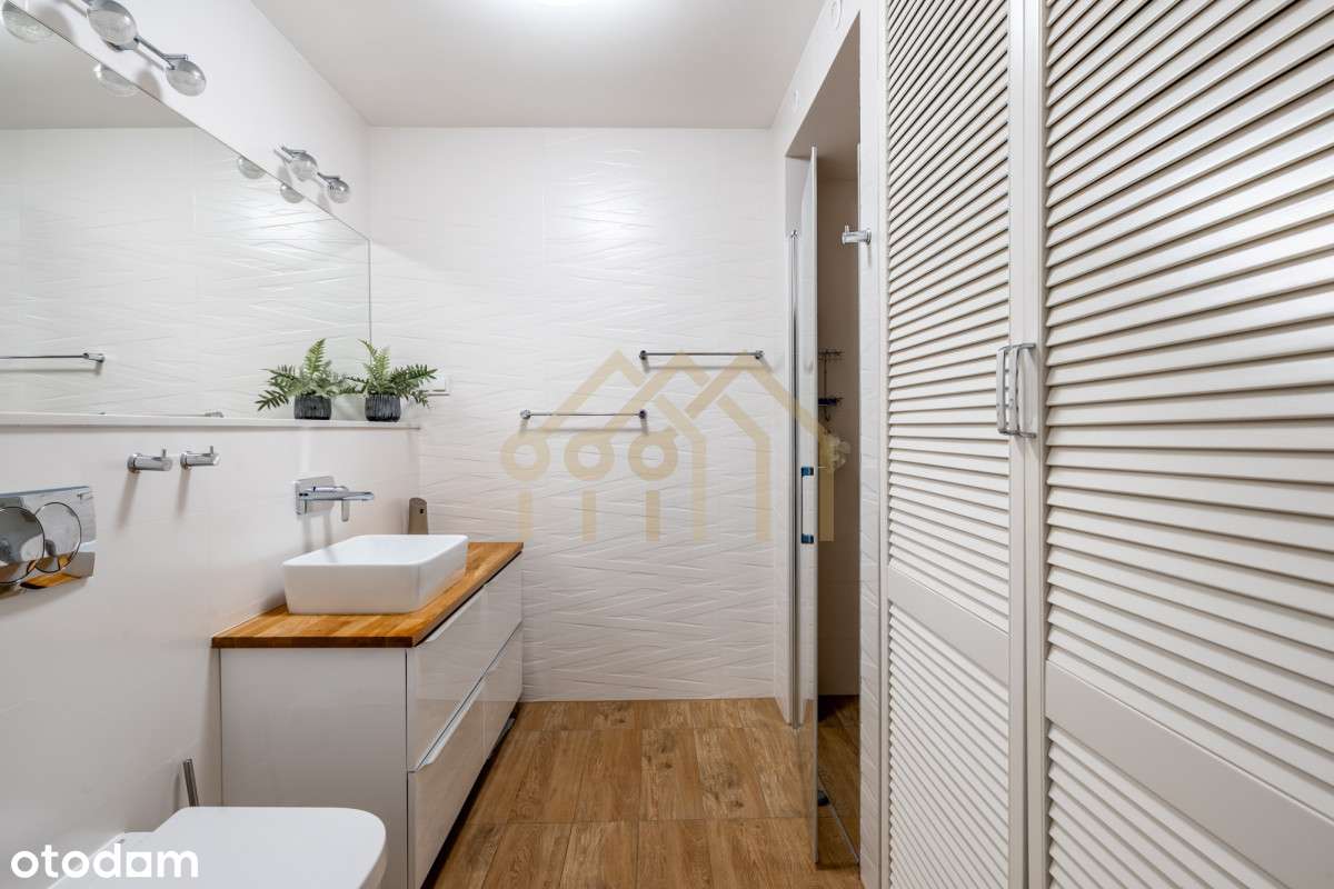 Komfortowy dom z pięknym ogrodem-12