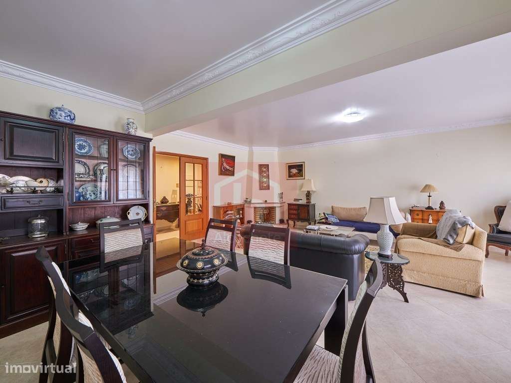 Apartamento duplex T2+3 em São Francisco.-3