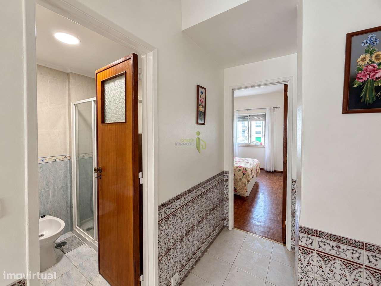 Apartamento T2 com Varanda, Elevador  | Junto a Comércio, Escolas e Tr-22