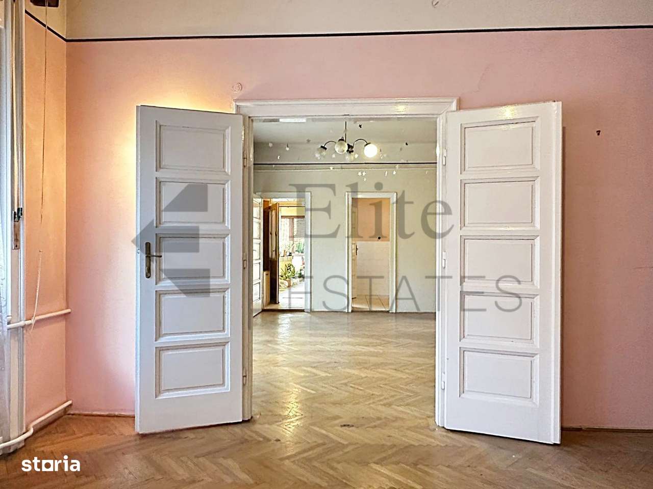 Apartament ultracentral in zona Teatrului din Oradea - Imagine principală: 5/13