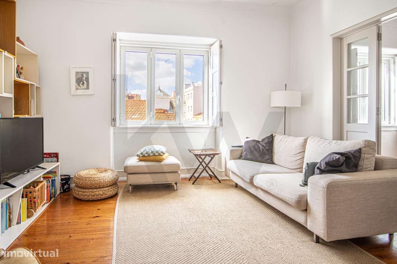 T3 com Potencial para Duplex (235 m2) no Bairro dos Açores - Grande imagem: 5/18