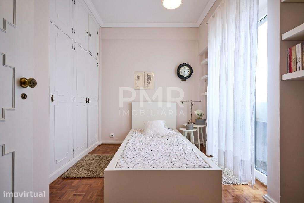 Apartamento T5 (ex T6) Avenida Estados Unidos da América-13