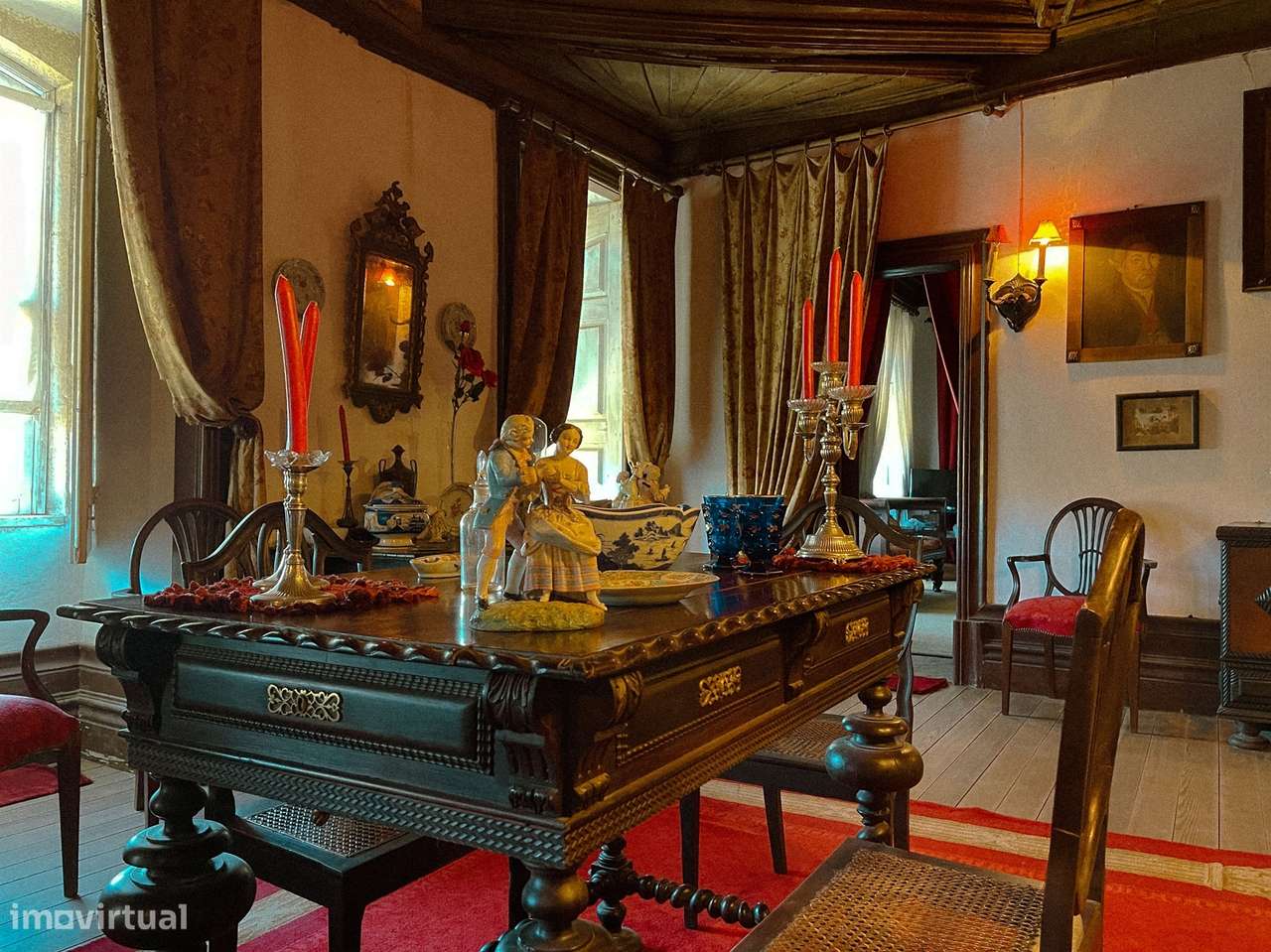 Quinta com Casa senhorial brasonada do Século XVIII na região do Douro-18