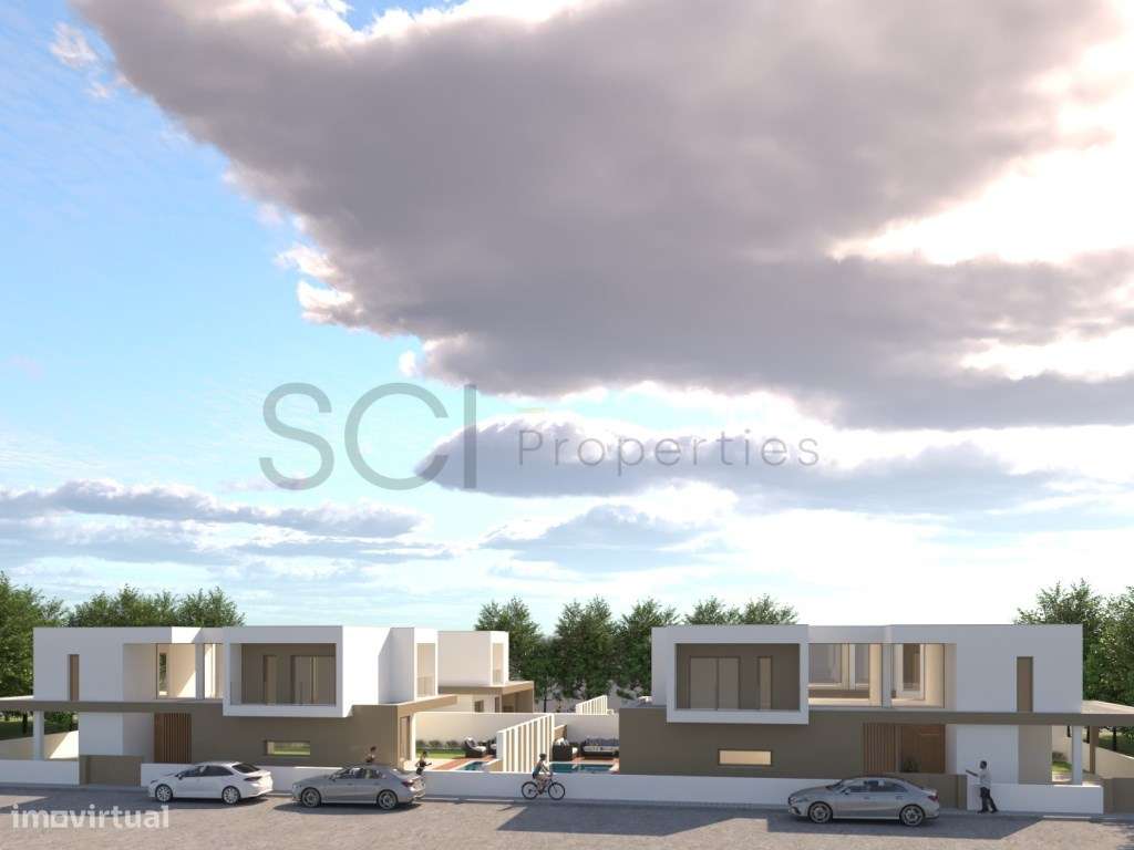 Moradia Independente T4 Aroeira com Piscina Lote de 405 m²-6