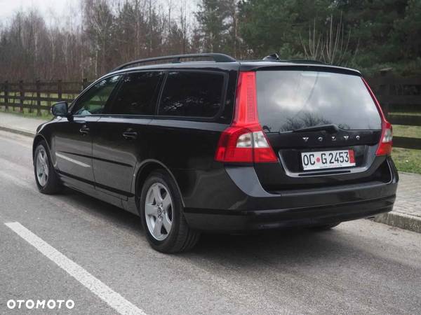 Volvo V70 2.5T Summum - 16