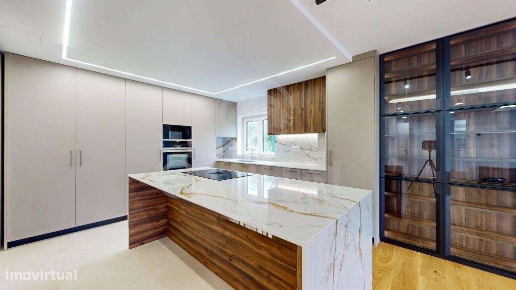 Apartamento T5 Duplex Exclusivo em Primeira Linha de Mar - Grande imagem: 2/48