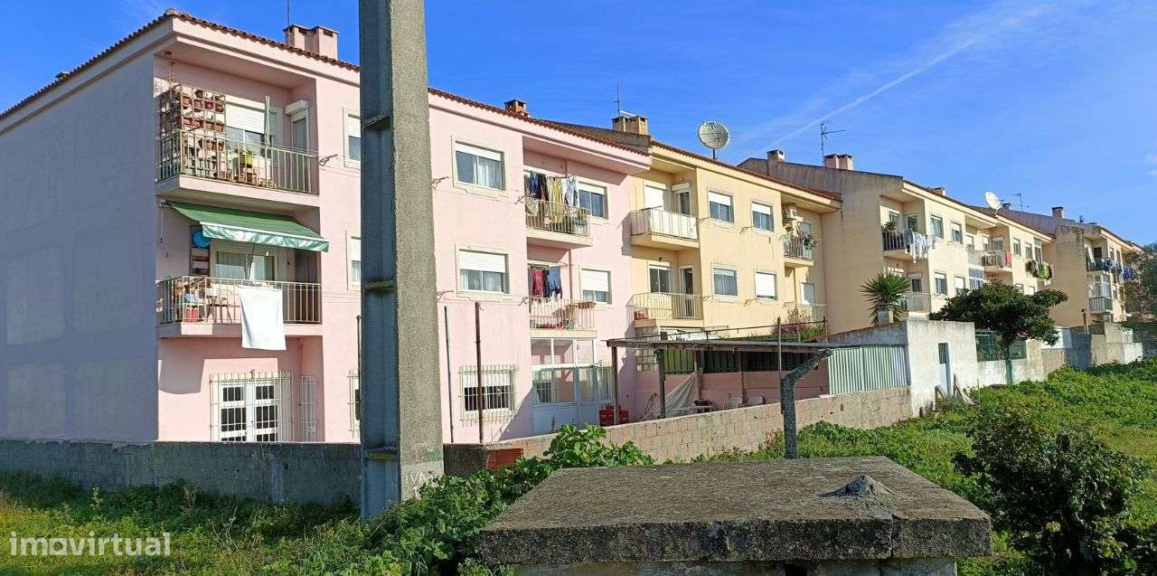 Terreno Urbano com 1670 m2 - Sarilhos Grandes - Grande imagem: 2/20