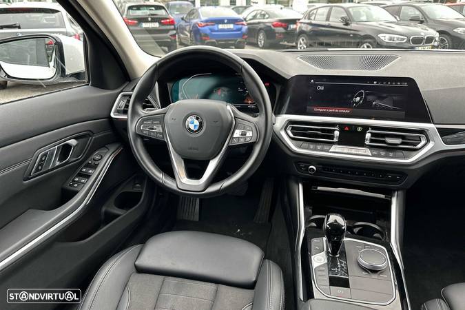 BMW 318 d Touring - 11