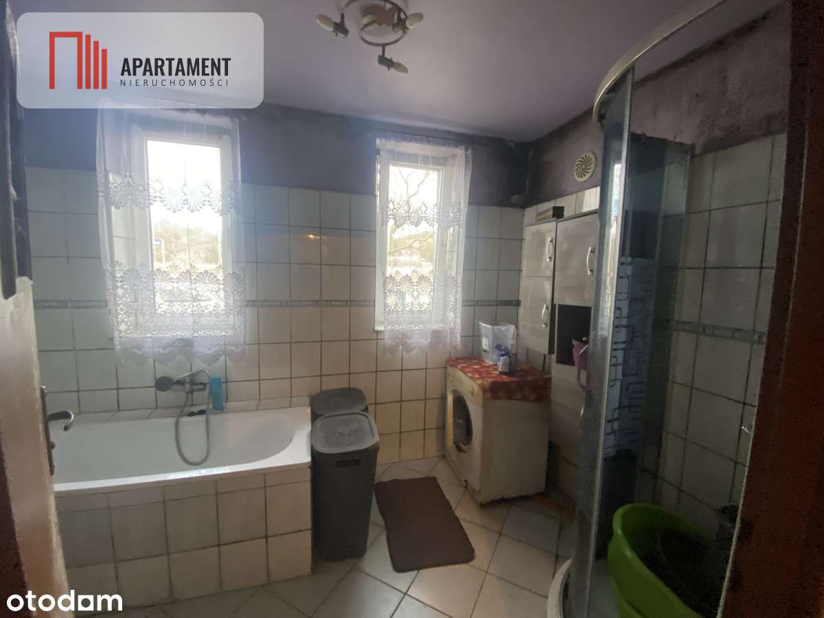 Dom Siedlisko z budynkami gospodarczymi-6