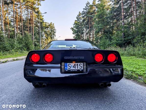 Chevrolet Corvette 5.7 - 11