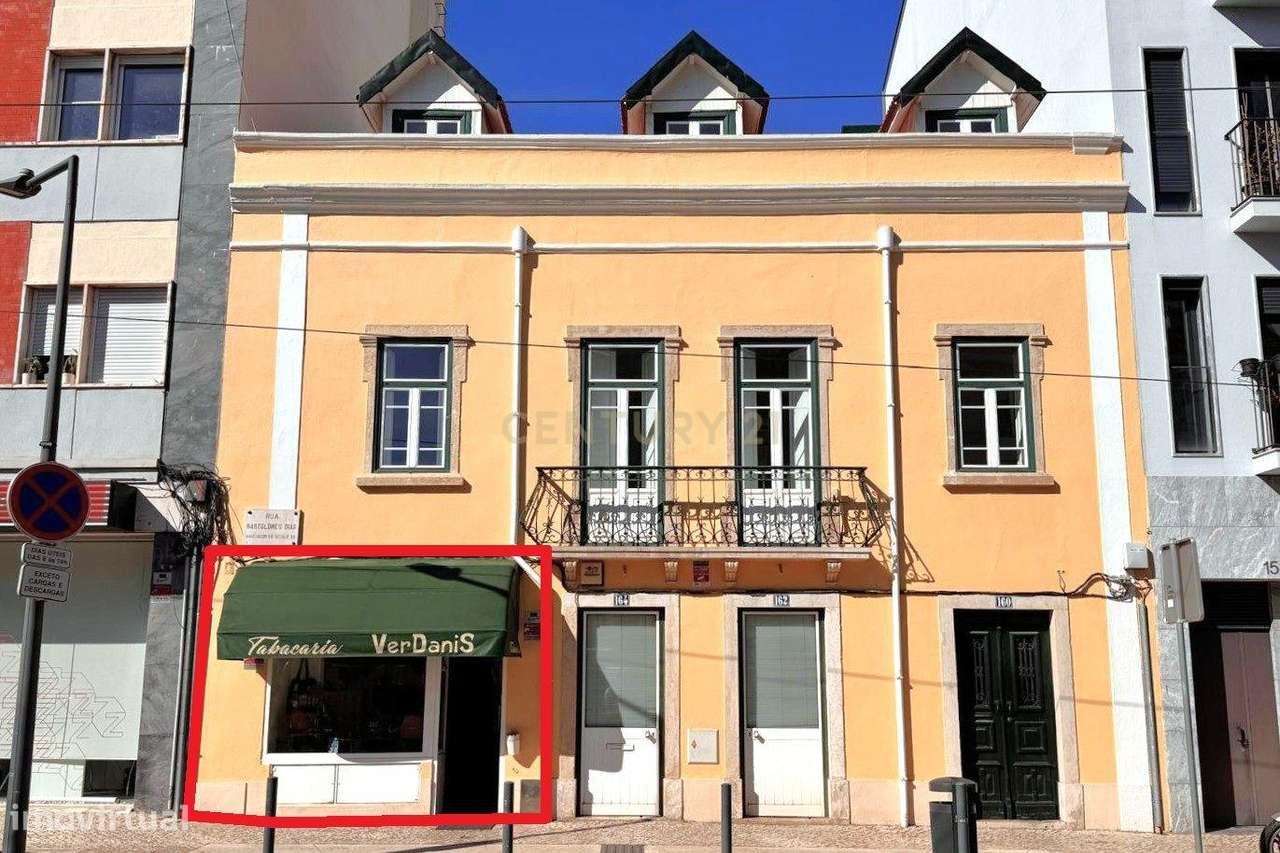 Trespasse de Tabacaria em Belém, Lisboa, Portugal-13