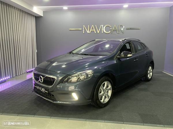 Volvo V40 Cross Country 2.0 D2 Momentum - 4