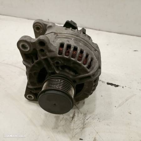 Alternador Audi A3 (8L1) - 3