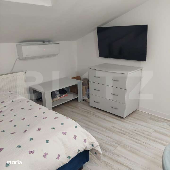 Apartament de vanzare, cu 2 camere, tip mansarda, 71 mp, zona Nicolina - Imagine principală: 4/11