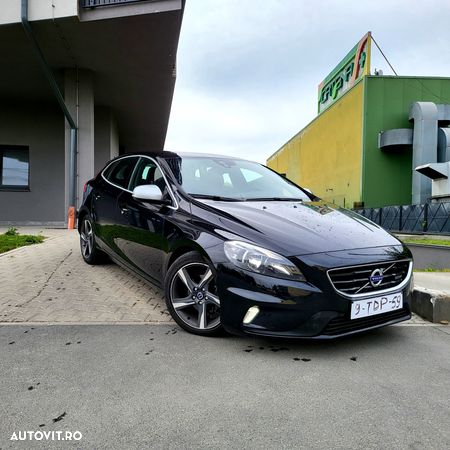 Volvo V40 D2 R Design - 1