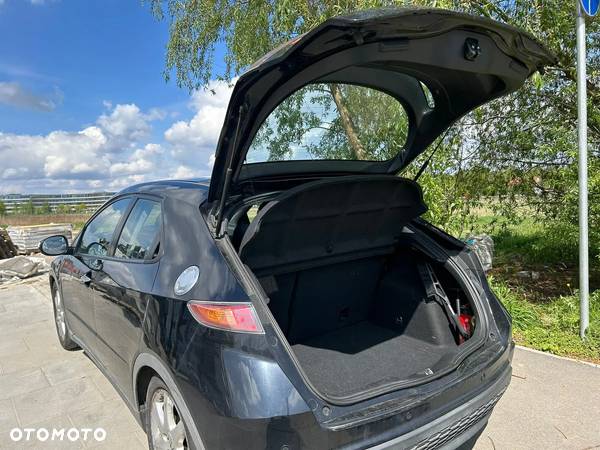 Honda Civic 1.8 Executive - 9