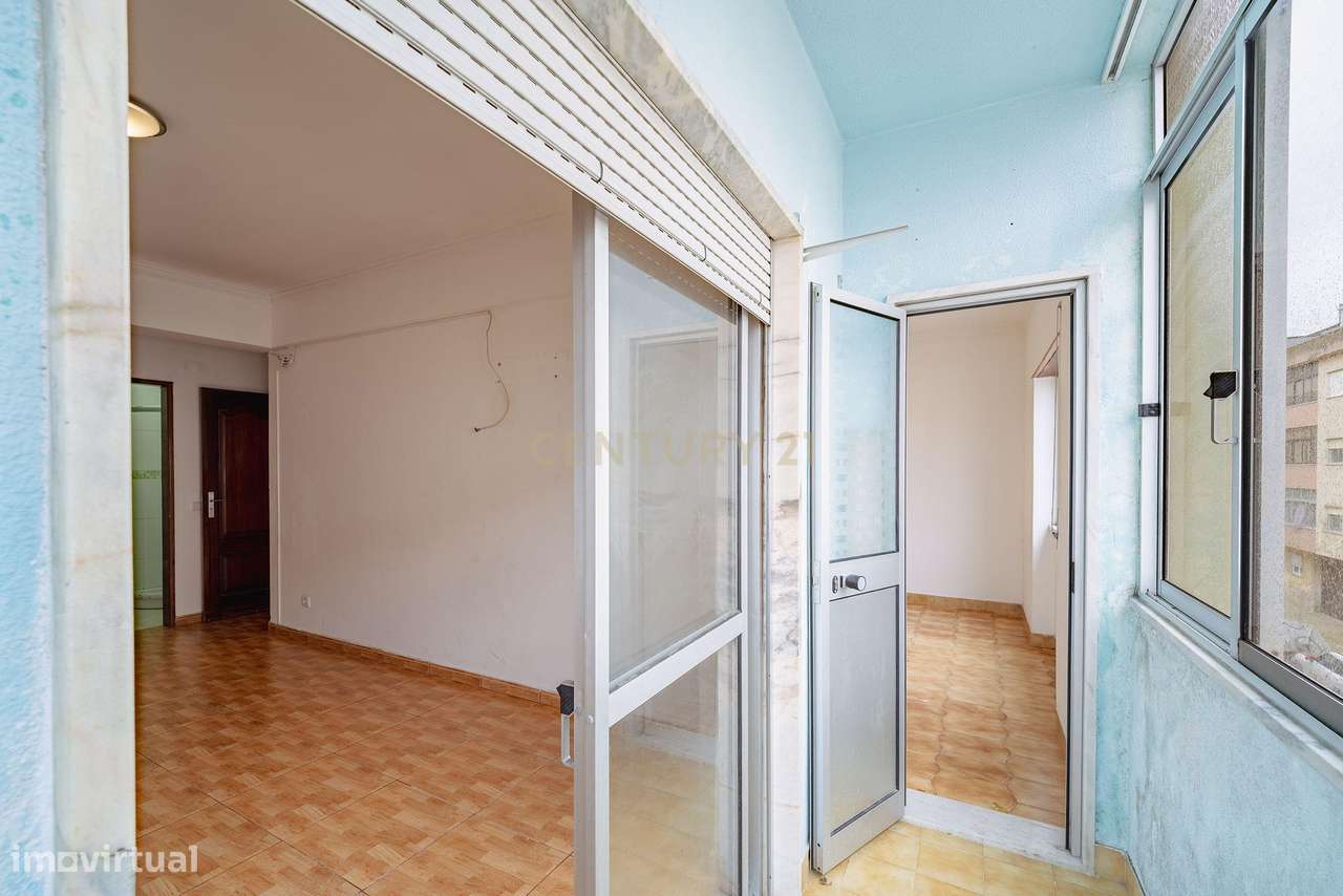 Apartamento T3 com Vista Rio Arrentela-28