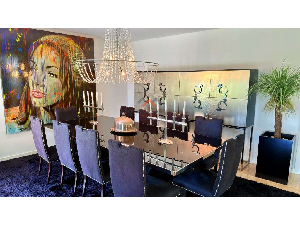 Moradia Contemporânea de Luxo com jardins tropicais e Design Exclus... - Grande imagem: 5/47