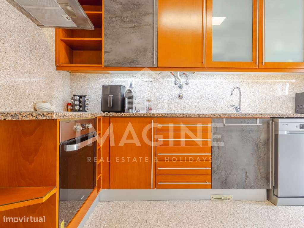 Apartamento T2 junto ao Hospital de São Bernardo-13