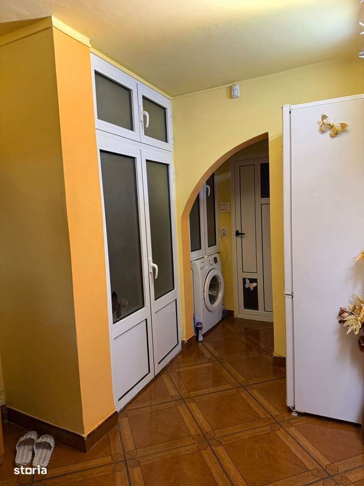 Brazda,Spiru Haret,etaj 3/4,pret 110 000 euro-13