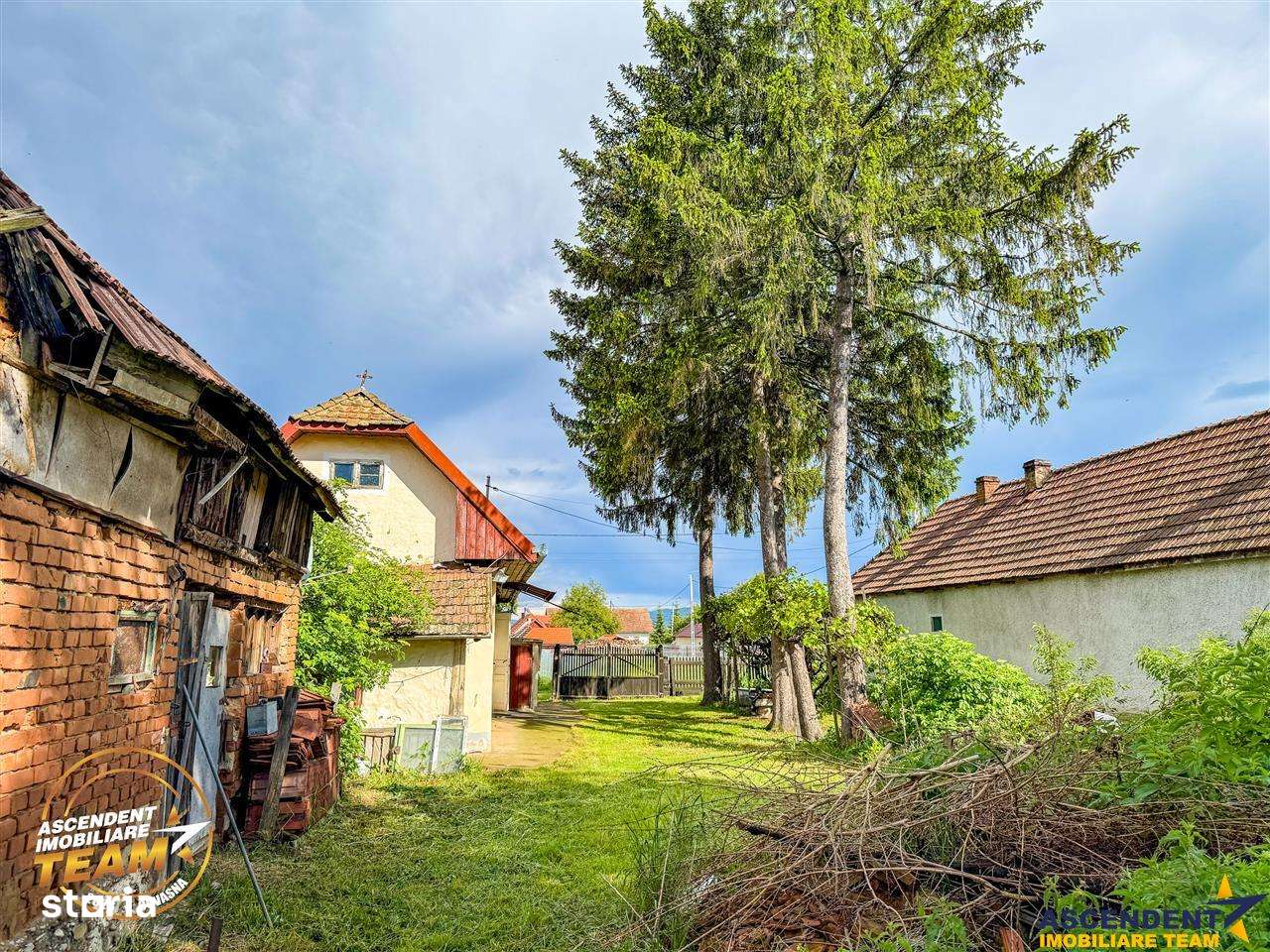 Proprietate cu farmec rustic, spa&#539;ii auxiliare si 1.500 mp teren - Imagine principală: 5/10