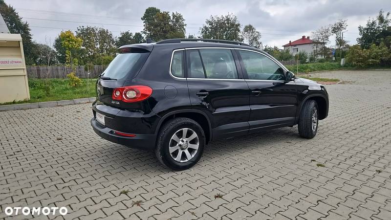 Volkswagen Tiguan 2.0 TDI 4Mot Perfectline R-Style DSG - 4