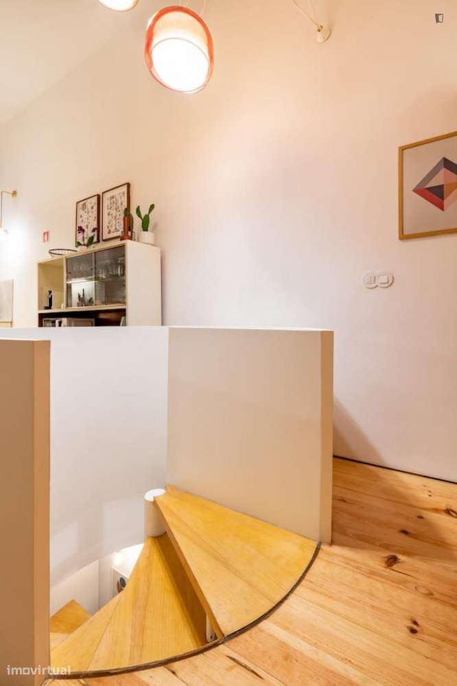 Apartamento com 1 quartos - localizado em Sé Porto - Grande imagem: 2/7