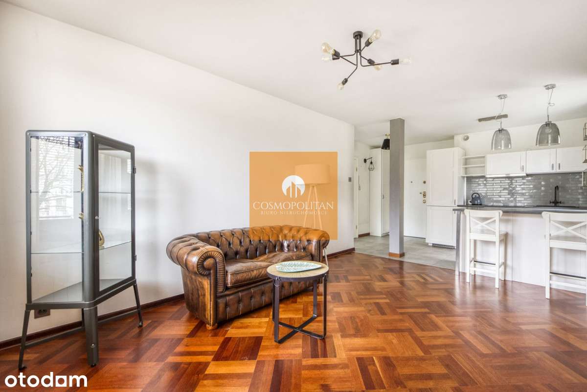 Komfortowe mieszkanie przy metrze Świętokrzyska-0