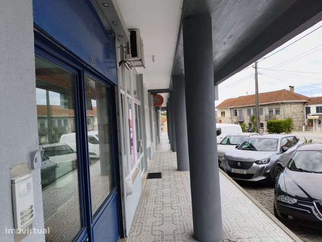 LOJA - Rua Cruz da Argola n. º 954, em Mesão Frio - Grande imagem: 3/13