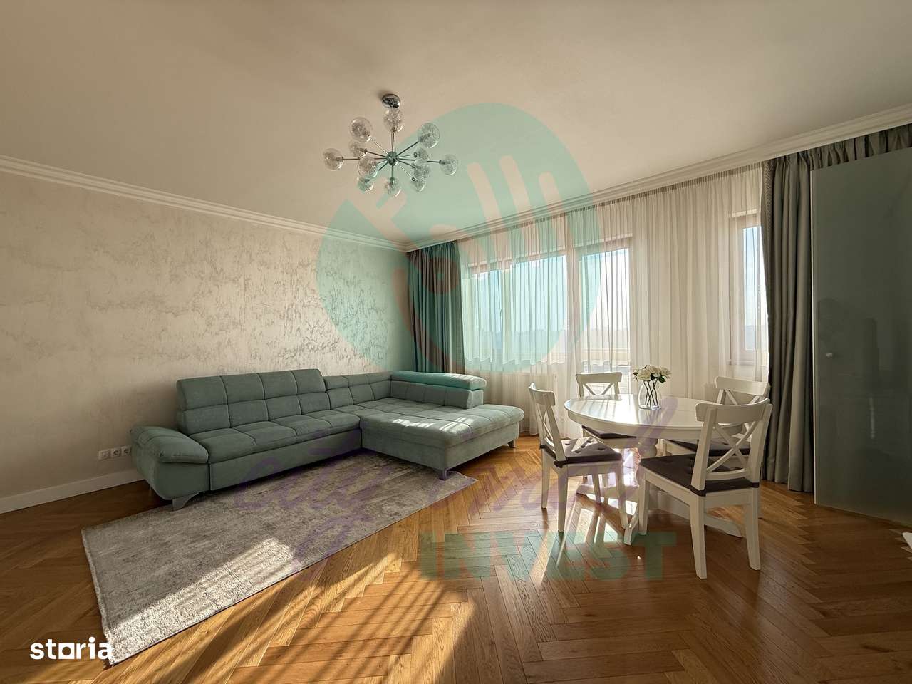 2 camere spatioase cu vedere libera