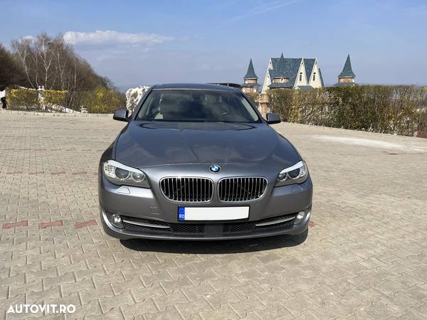 BMW Seria 5 520d Aut. - 16