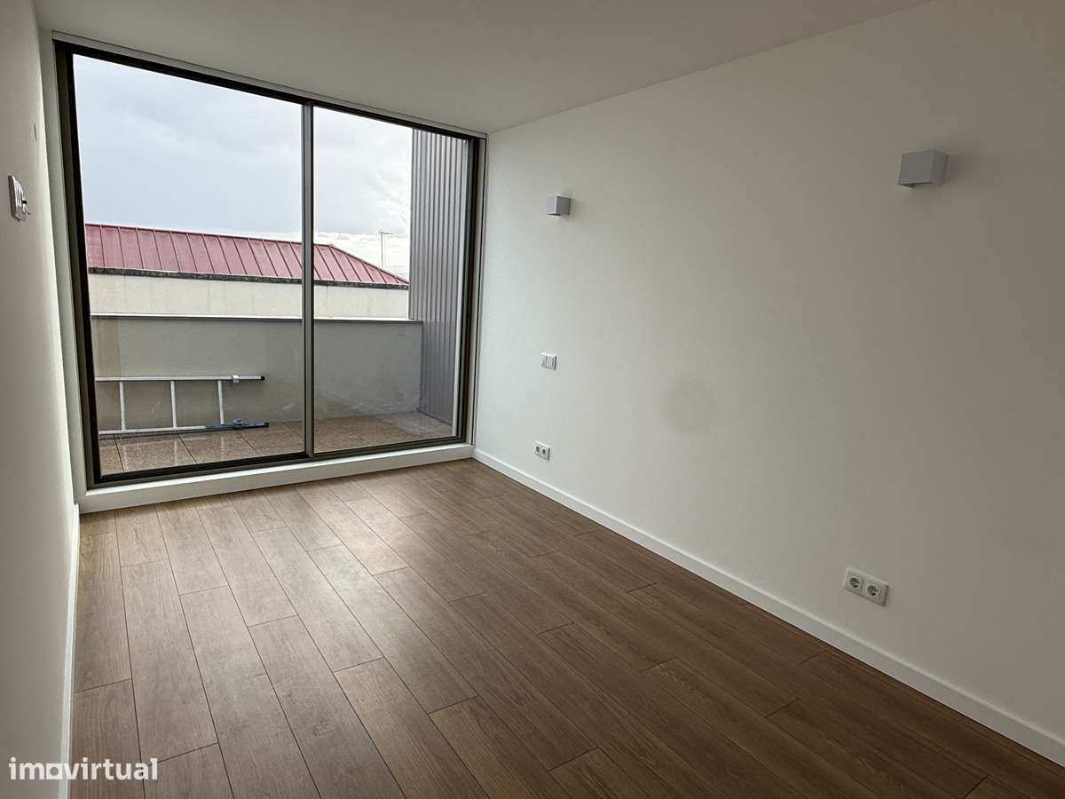 T2+1 Último andar piso único-9