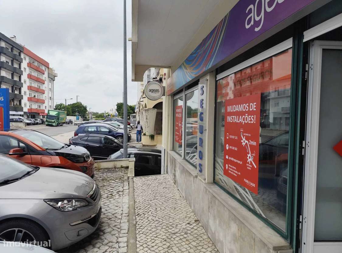 Loja ou escritório para arrendamento, no centro de Fátima - Grande imagem: 3/11