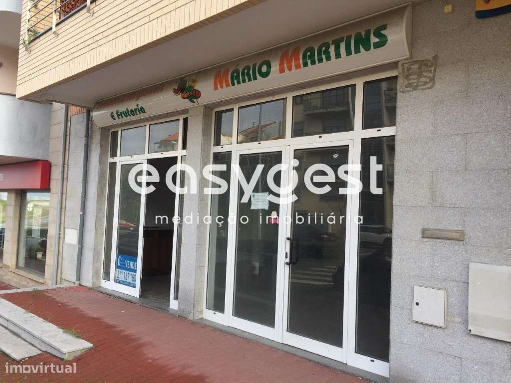 Loja comercial a 2 minutos do centro da vila de Torre de Moncorvo - Grande imagem: 2/5