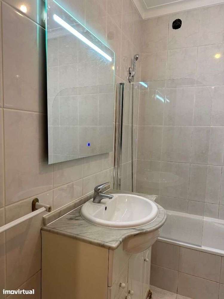 Apartamento T2 com terraço-8