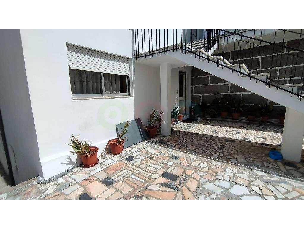 Edificio com três apartamentos para venda - Grande imagem: 4/56